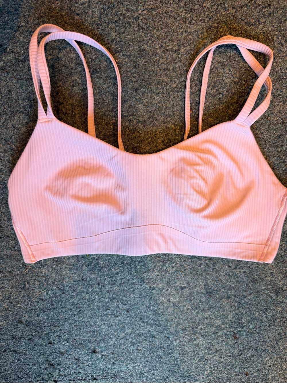 lululemon Ribbed Like A Cloud pink bar size 6 in great shape